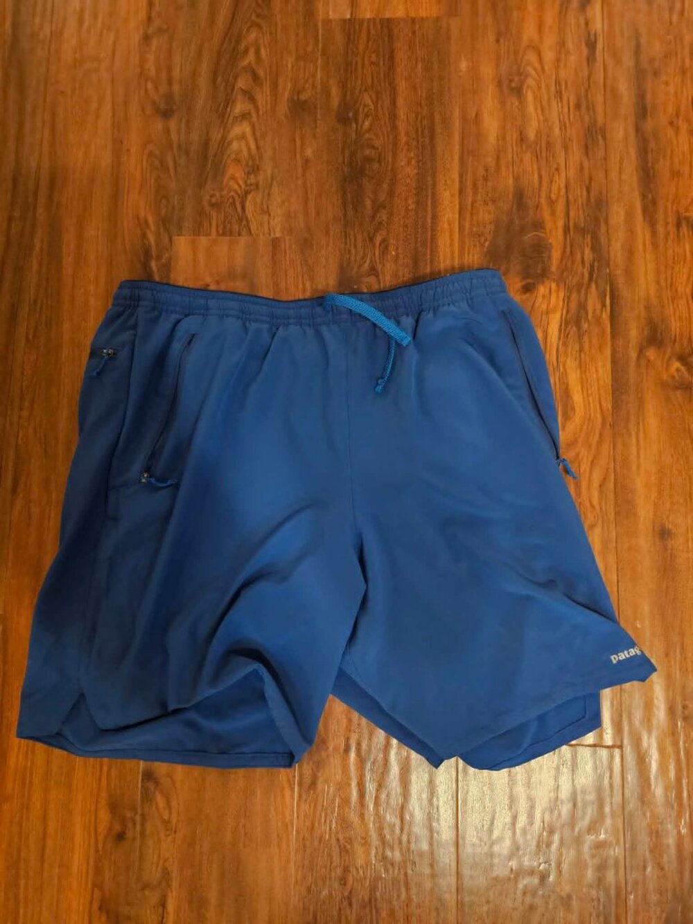 Patagonia - Nine Trails Large Men's Shorts - Dark Blue